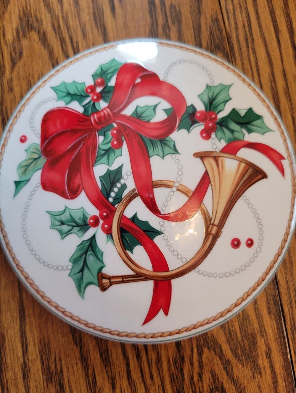 Mikasa Holiday Candy Trinket Dish Ceramic Box Bow Horn Holly Jubilation Japan